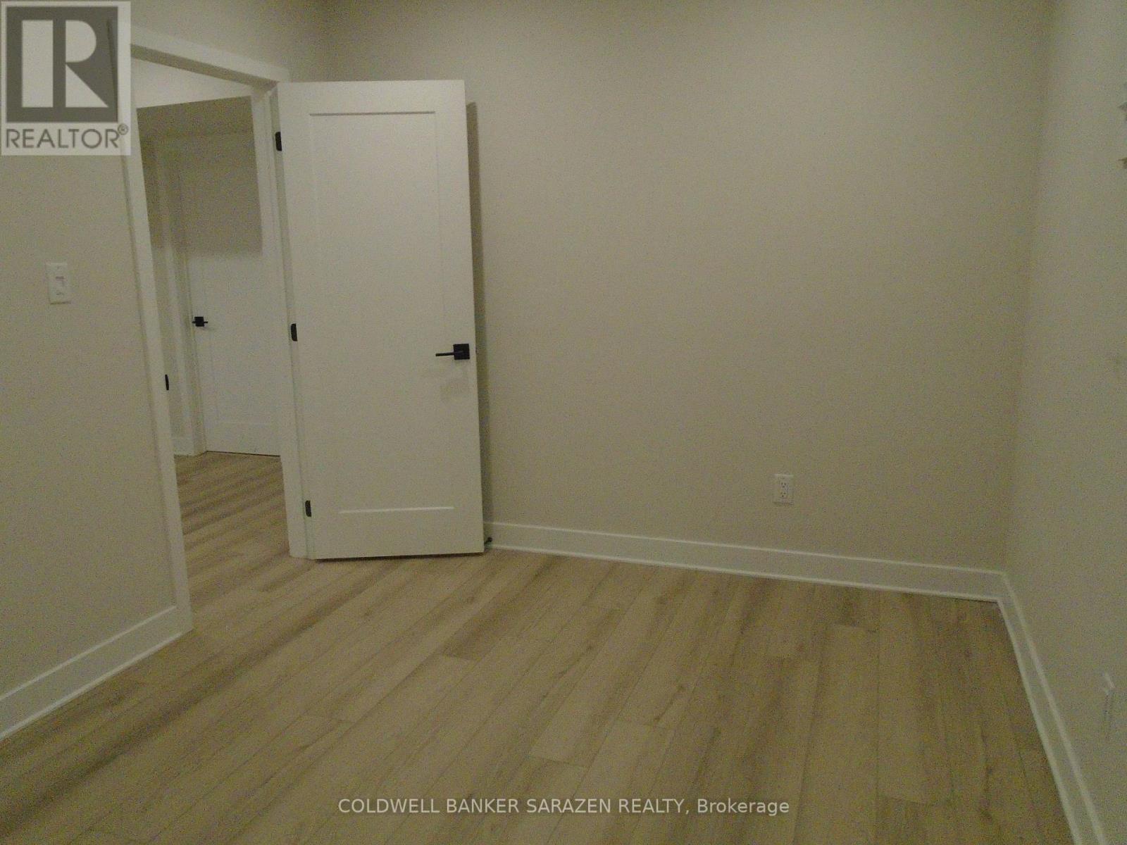 B - 279 Enclave Walk E Property Photo 7