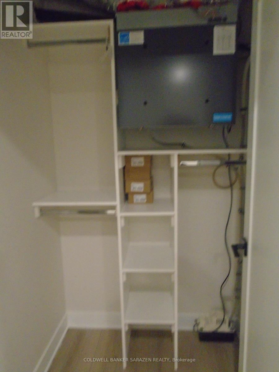 B - 279 Enclave Walk E Property Photo 8