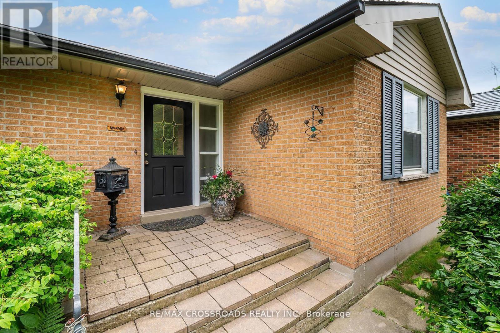 19 Orchard Avenue Property Photo 5