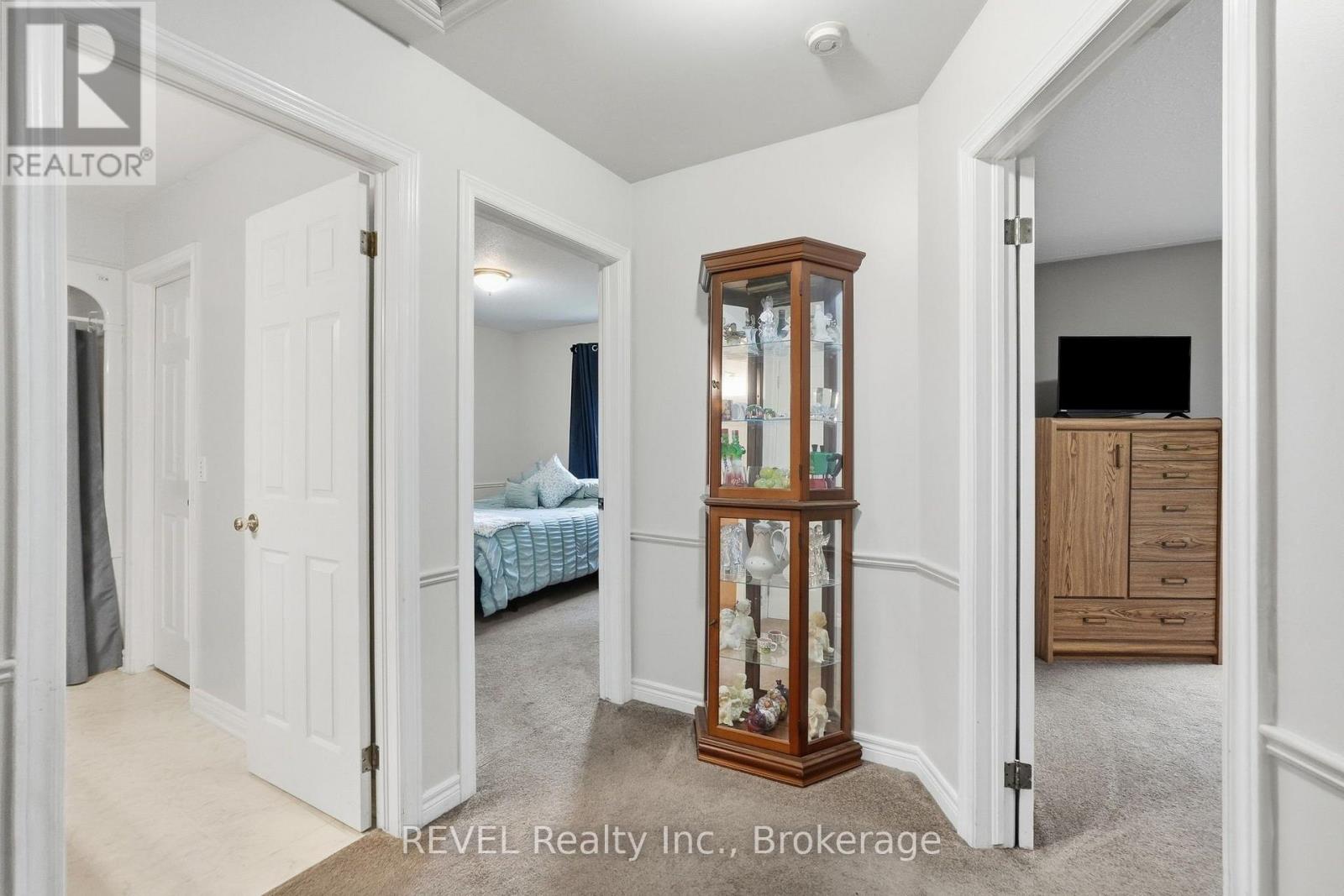 3 Ormond Street N Property Photo 14