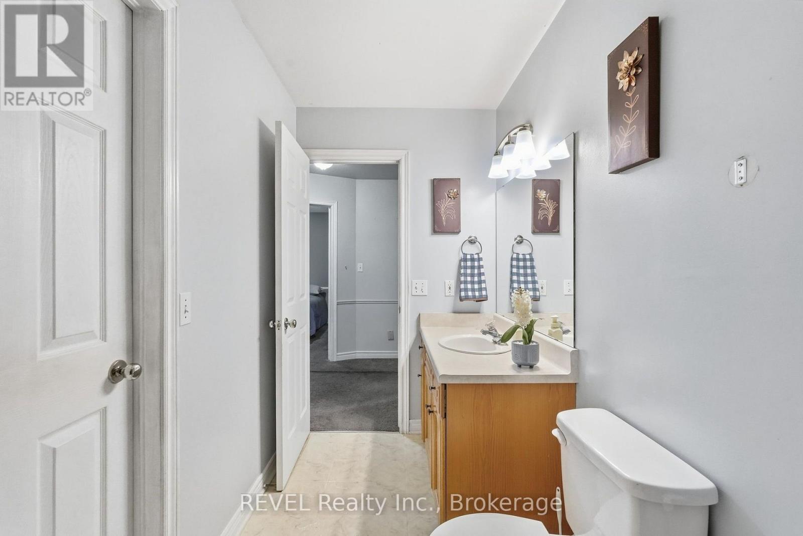 3 Ormond Street N Property Photo 17