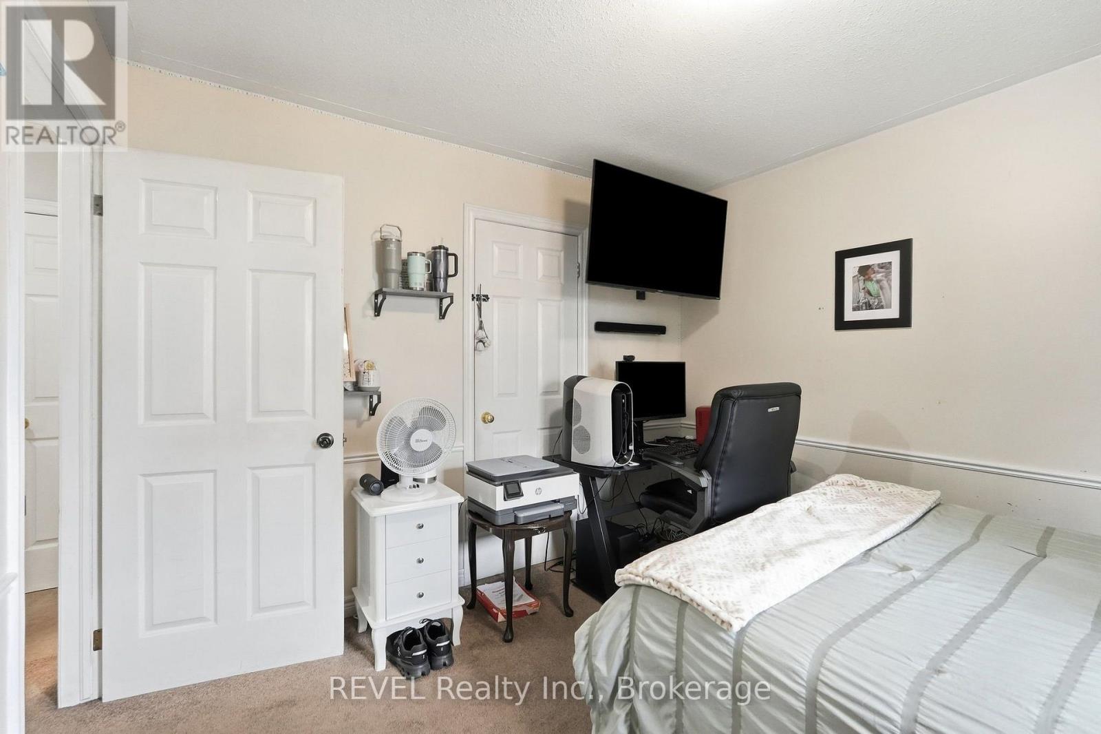 3 Ormond Street N Property Photo 20