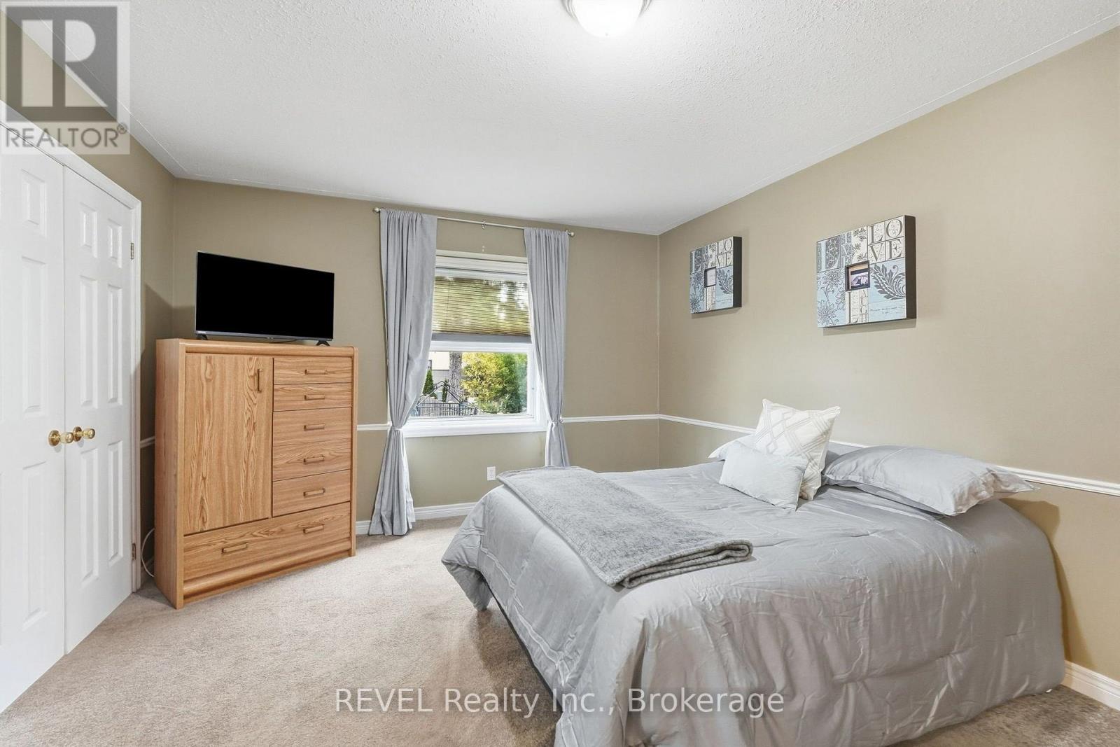 3 Ormond Street N Property Photo 21