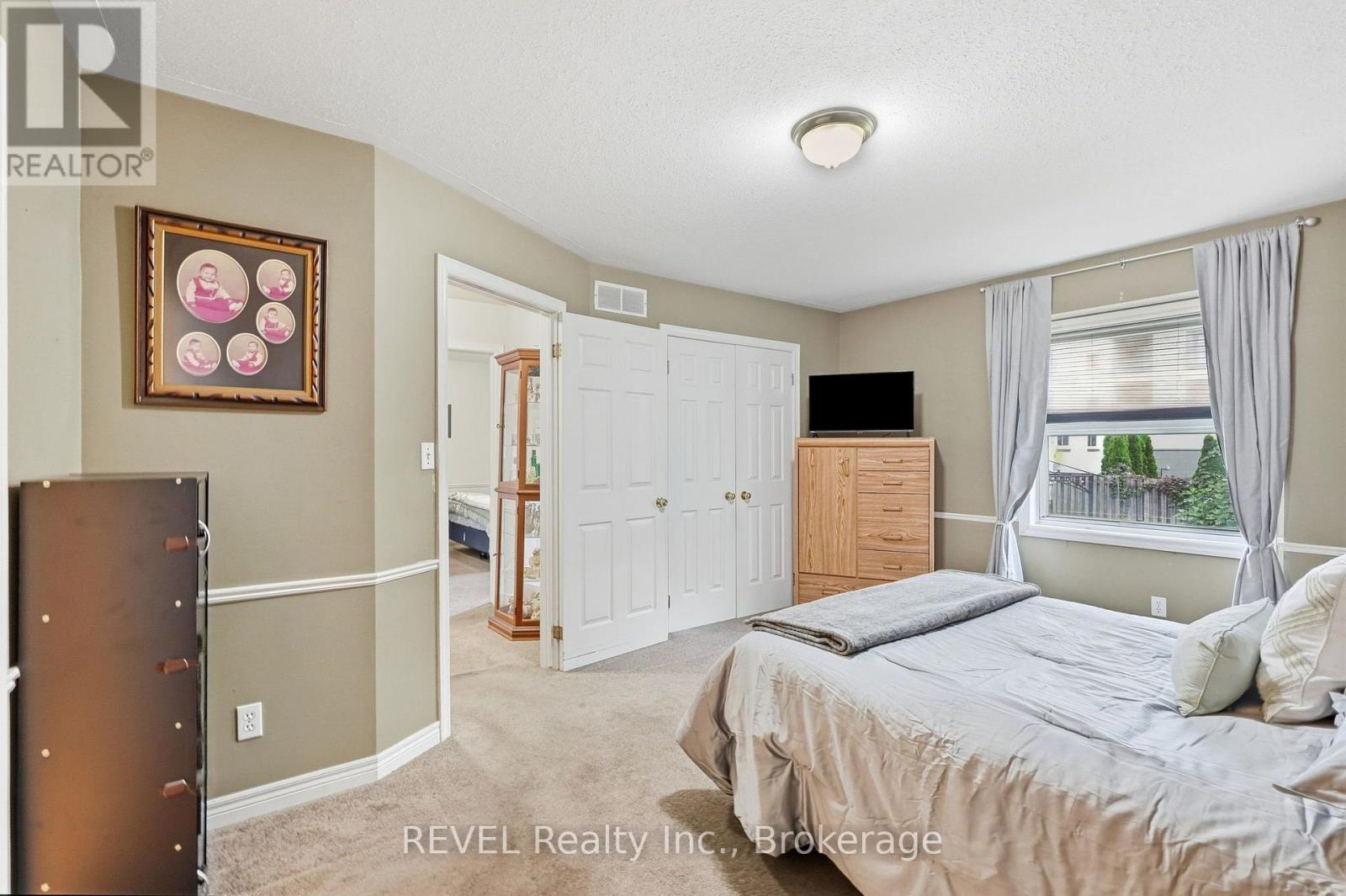 3 Ormond Street N Property Photo 23