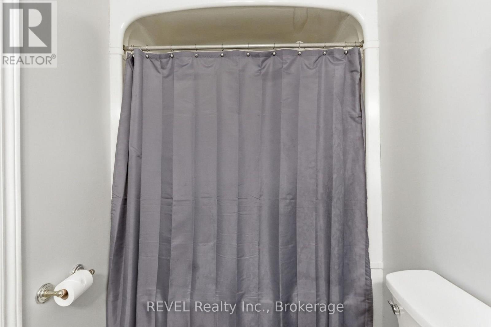 3 Ormond Street N Property Photo 25