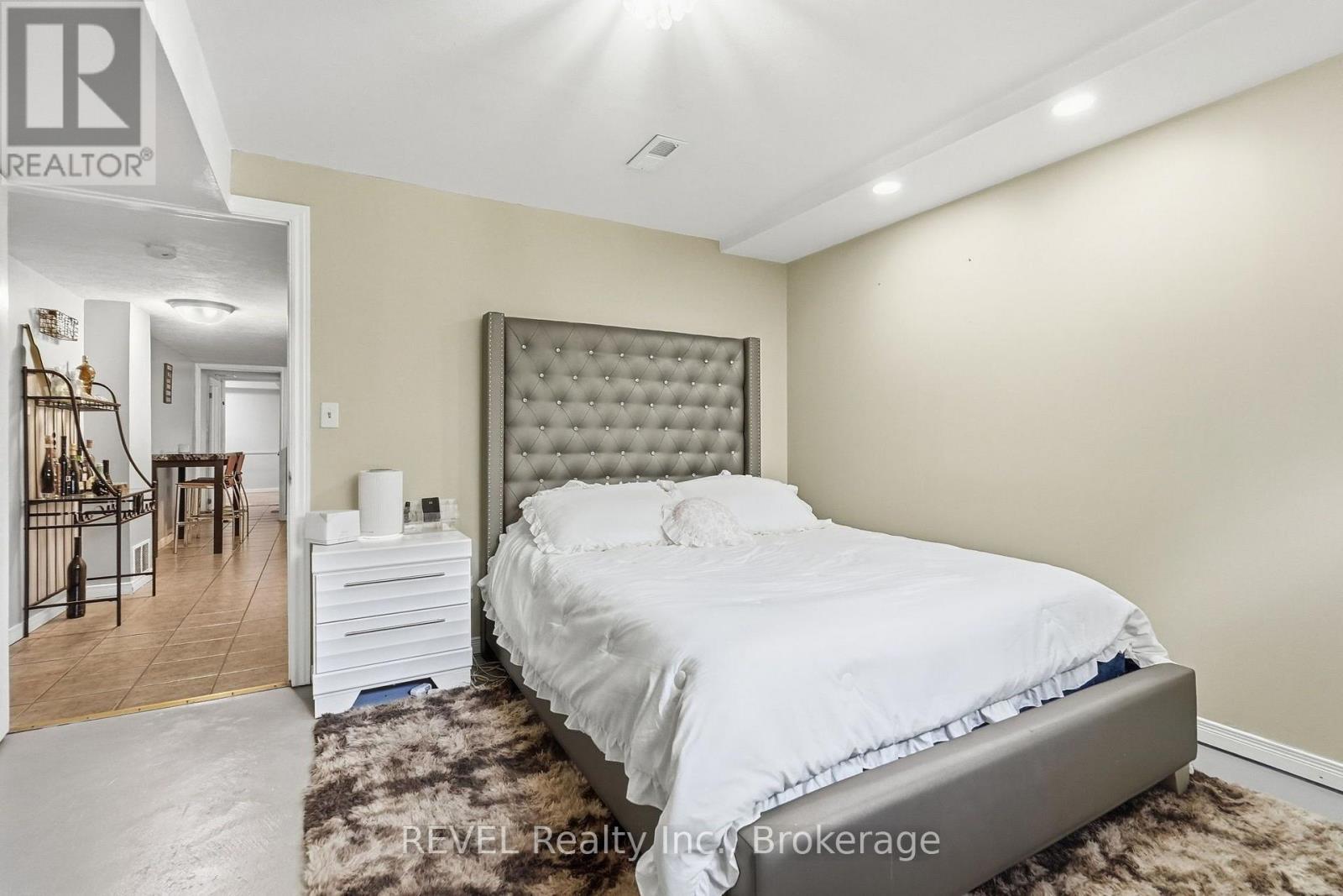 3 Ormond Street N Property Photo 37