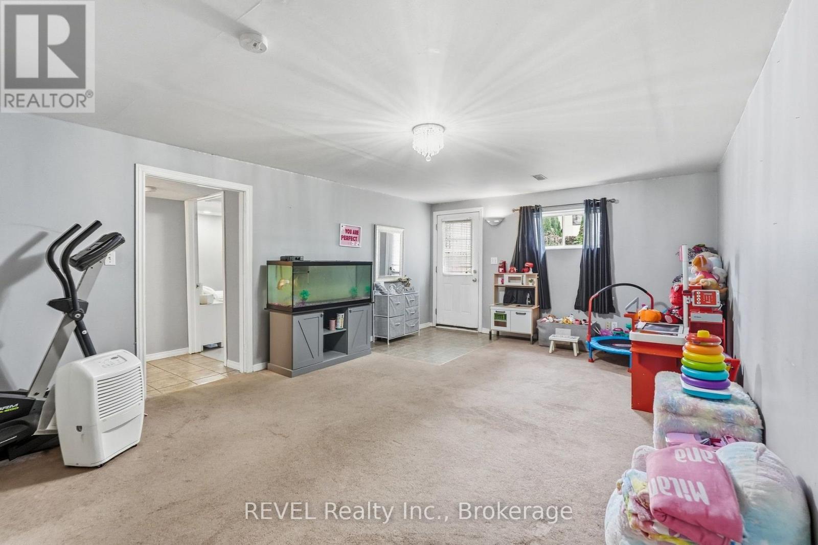 3 Ormond Street N Property Photo 38