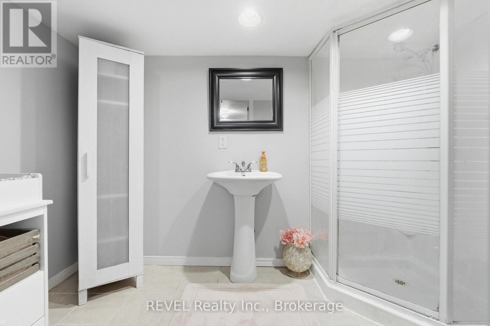 3 Ormond Street N Property Photo 41