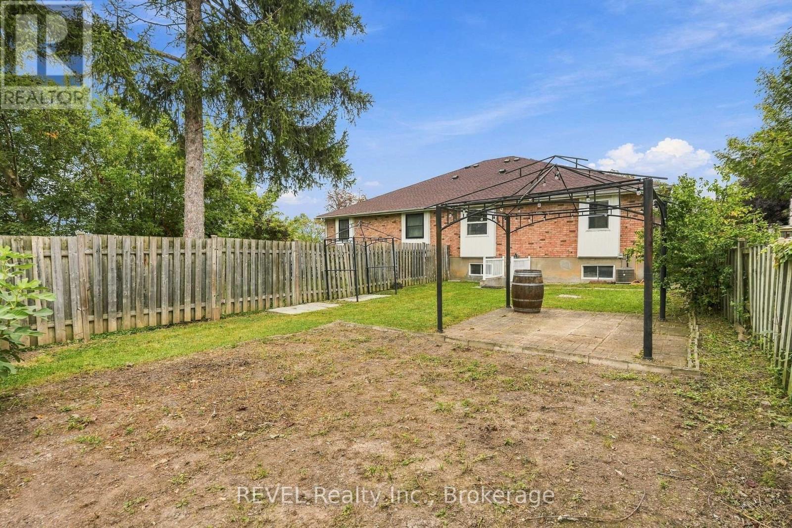 3 Ormond Street N Property Photo 46