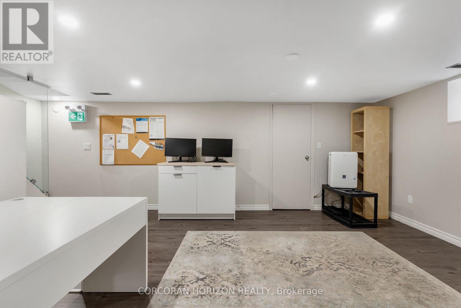 33 Young Street Property Photo 29