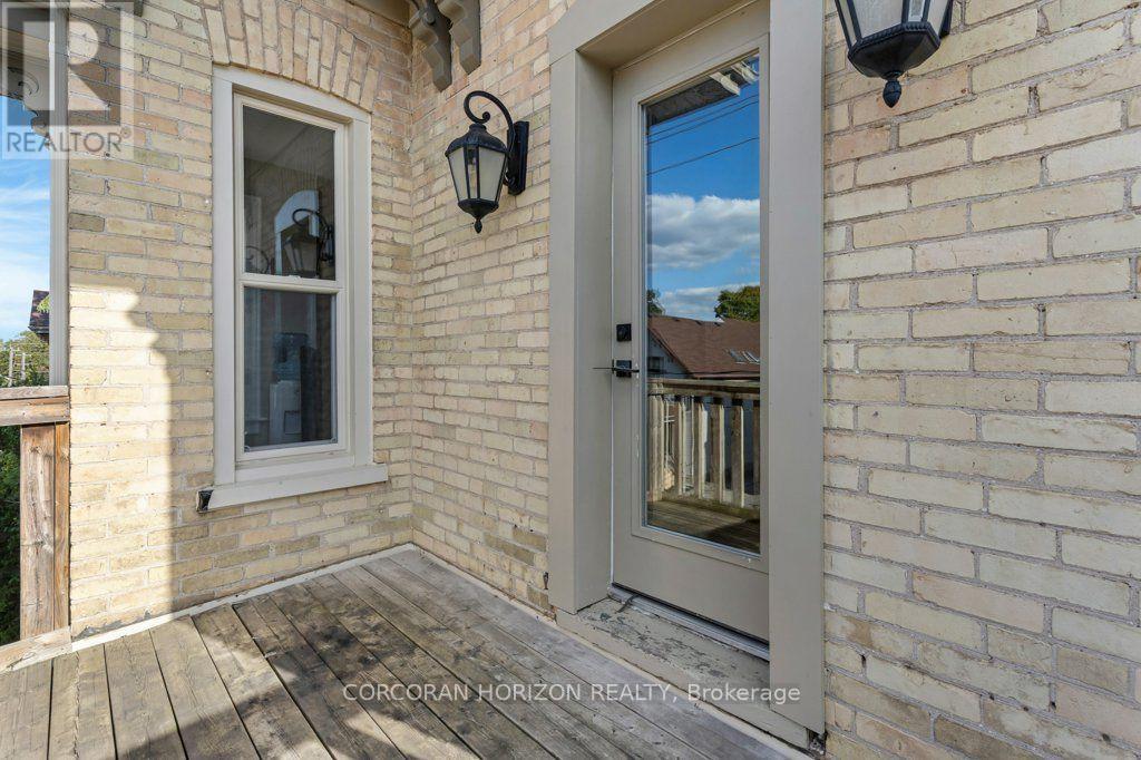 33 Young Street Property Photo 34