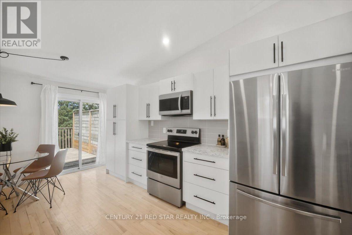 475 Forfar Street E Property Photo 6