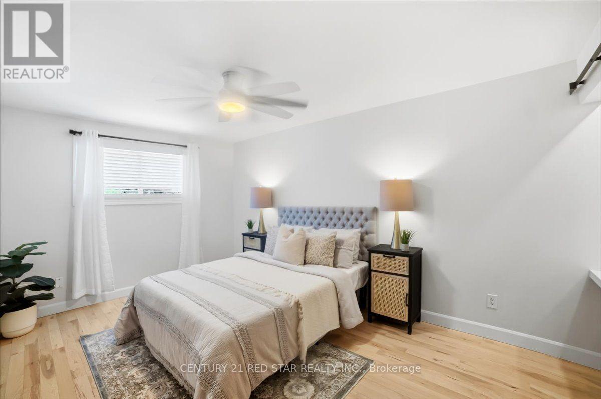 475 Forfar Street E Property Photo 11
