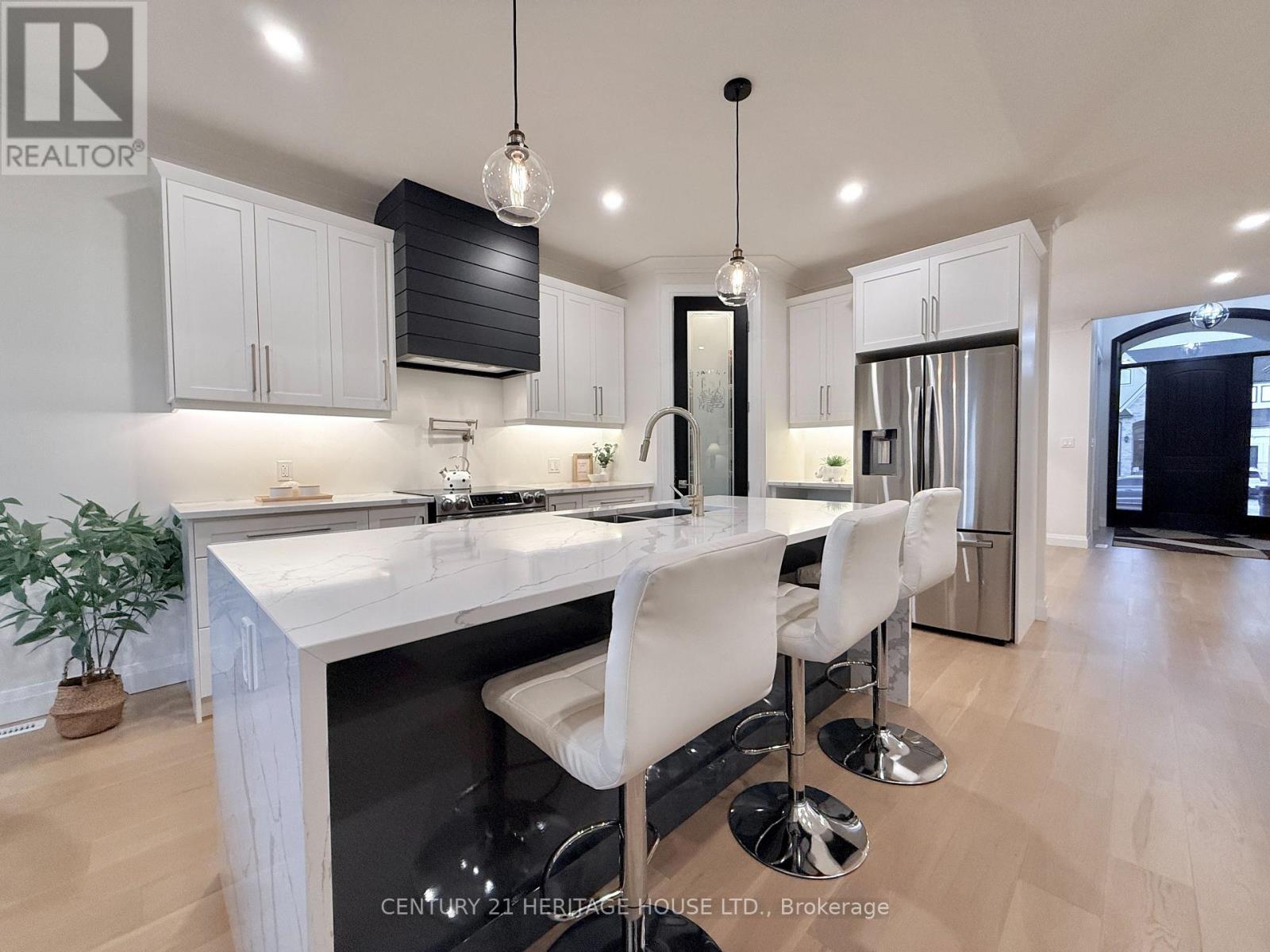 4099 Sugarmaple Crossing Property Photo 13