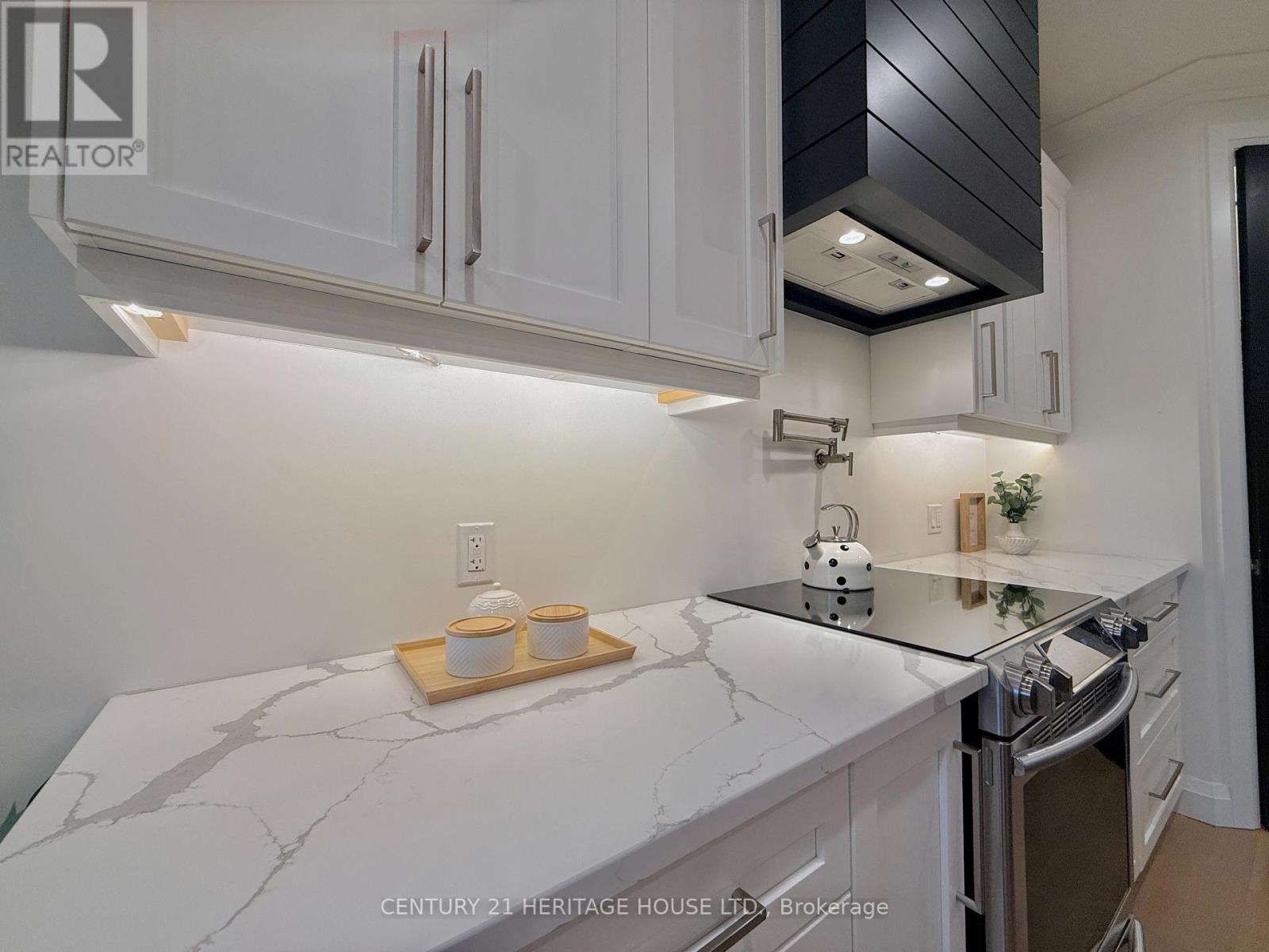 4099 Sugarmaple Crossing Property Photo 14