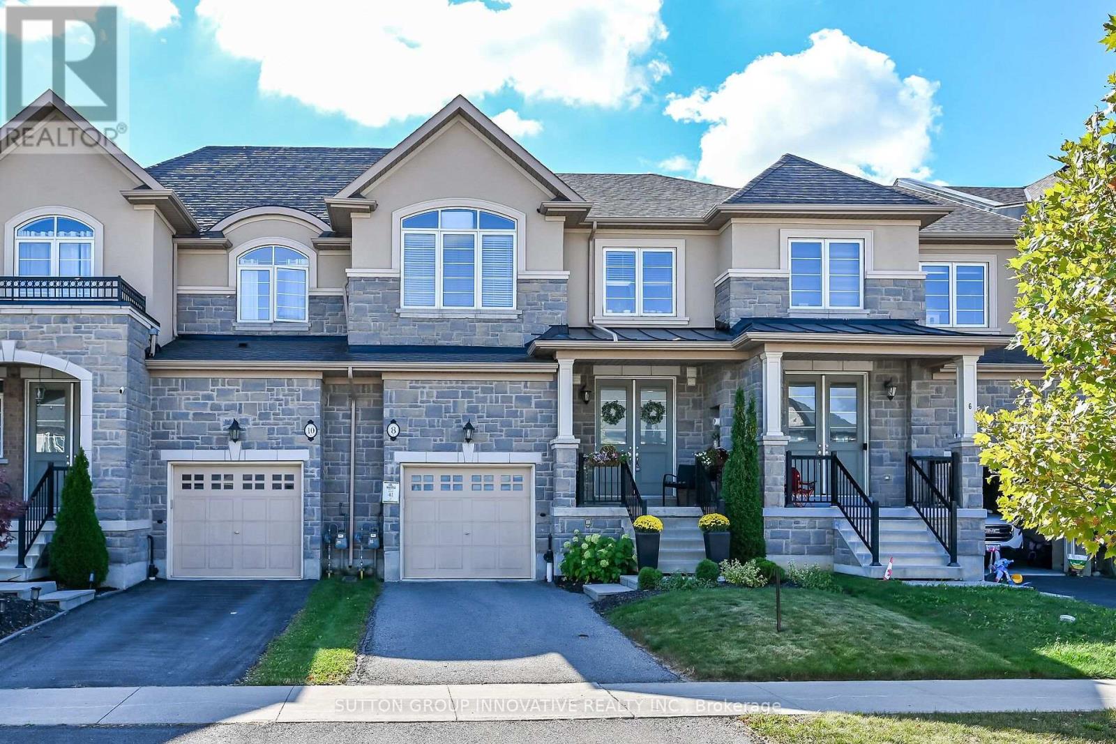 8 CALLON DRIVE Property Photo 1
