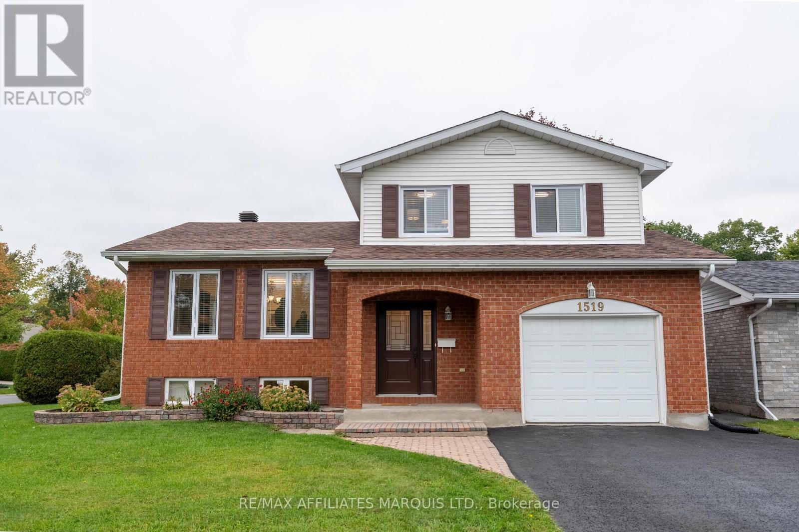 1519 Stephen Street Property Photo 2