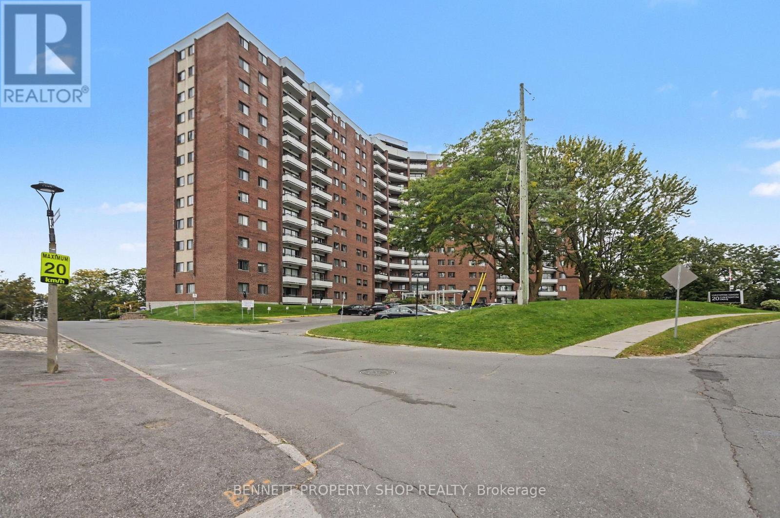 1217 - 20 CHESTERTON DRIVE Property Photo 1