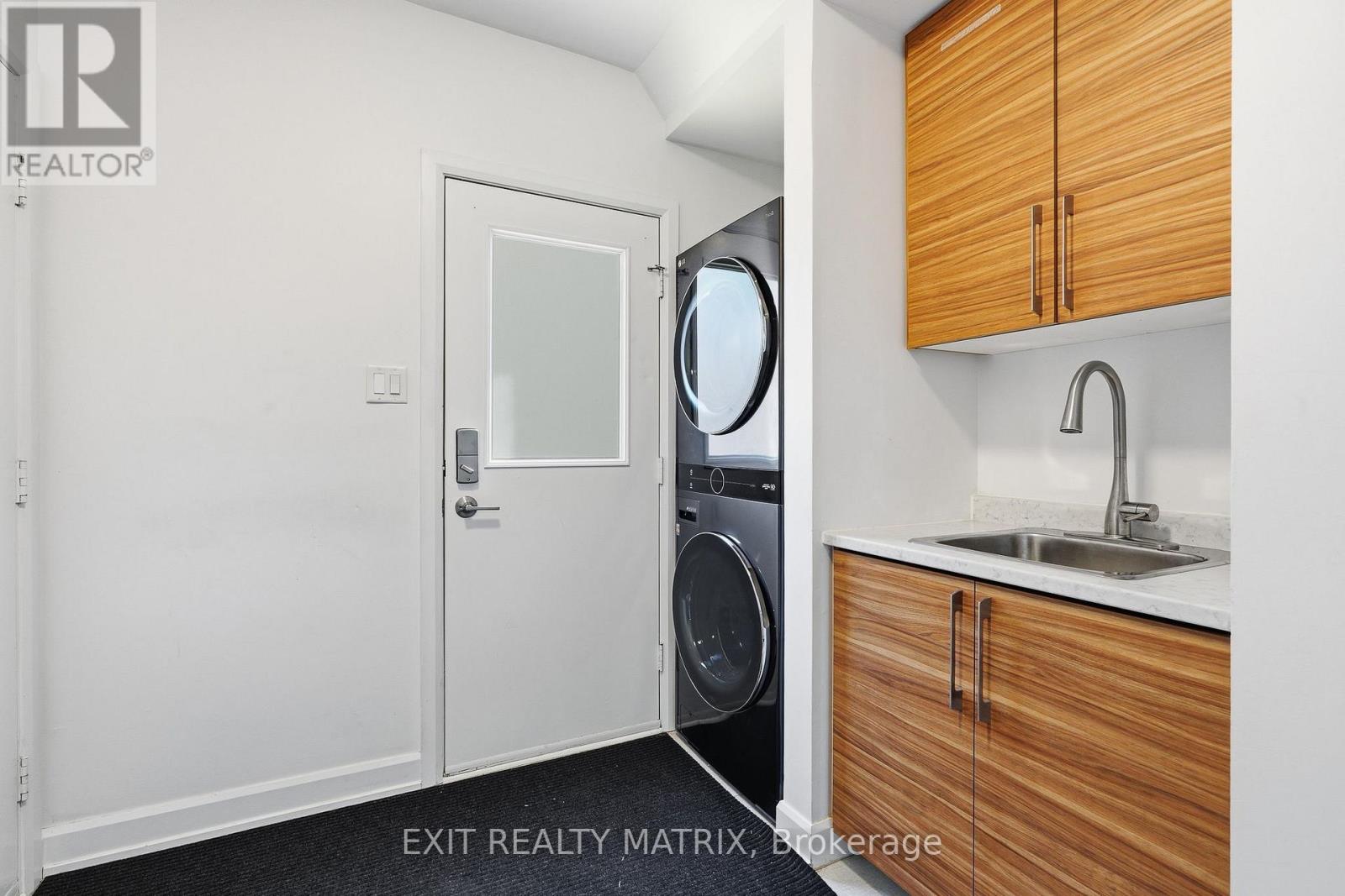 636 Merkley Drive Property Photo 10