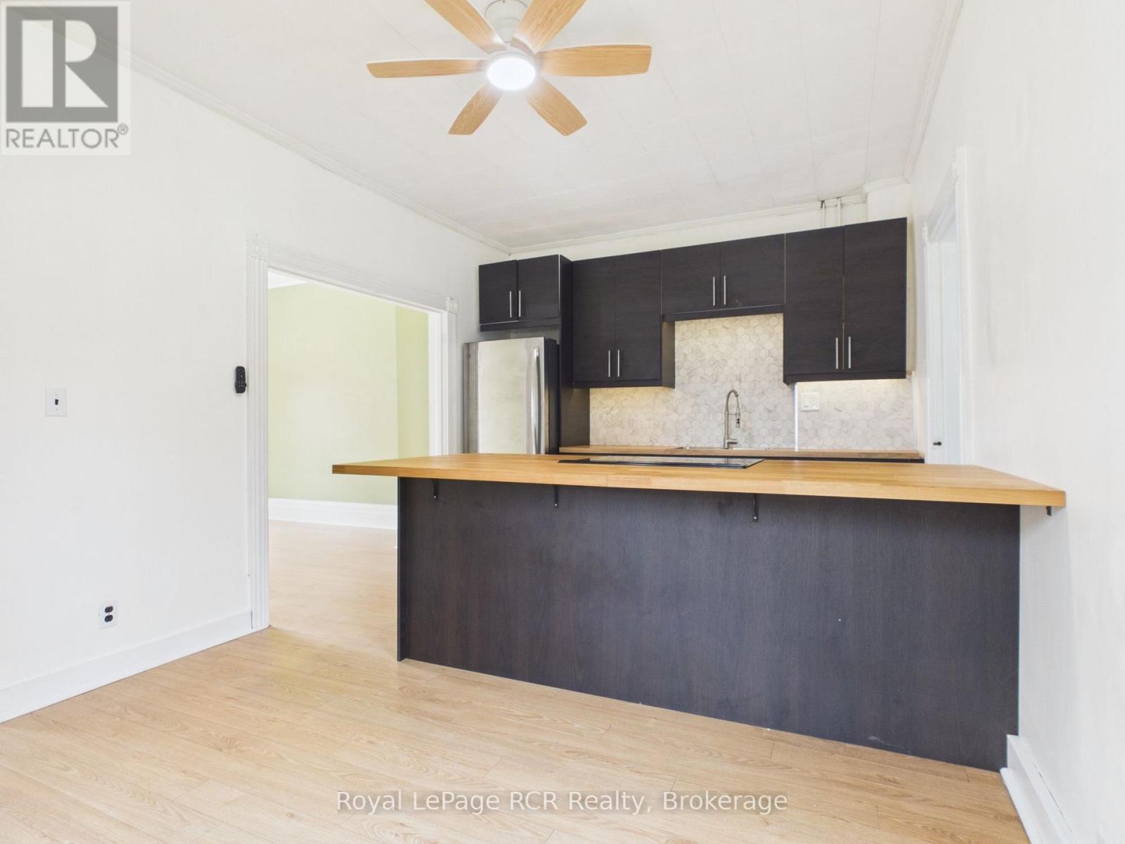 494 16th Street W Property Photo 9
