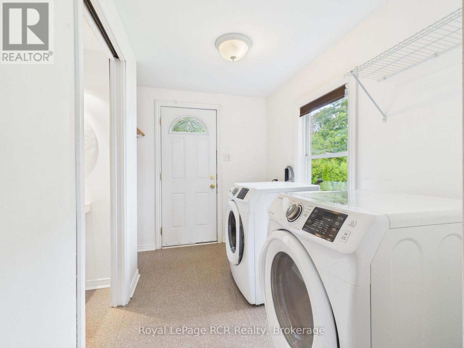 494 16th Street W Property Photo 11