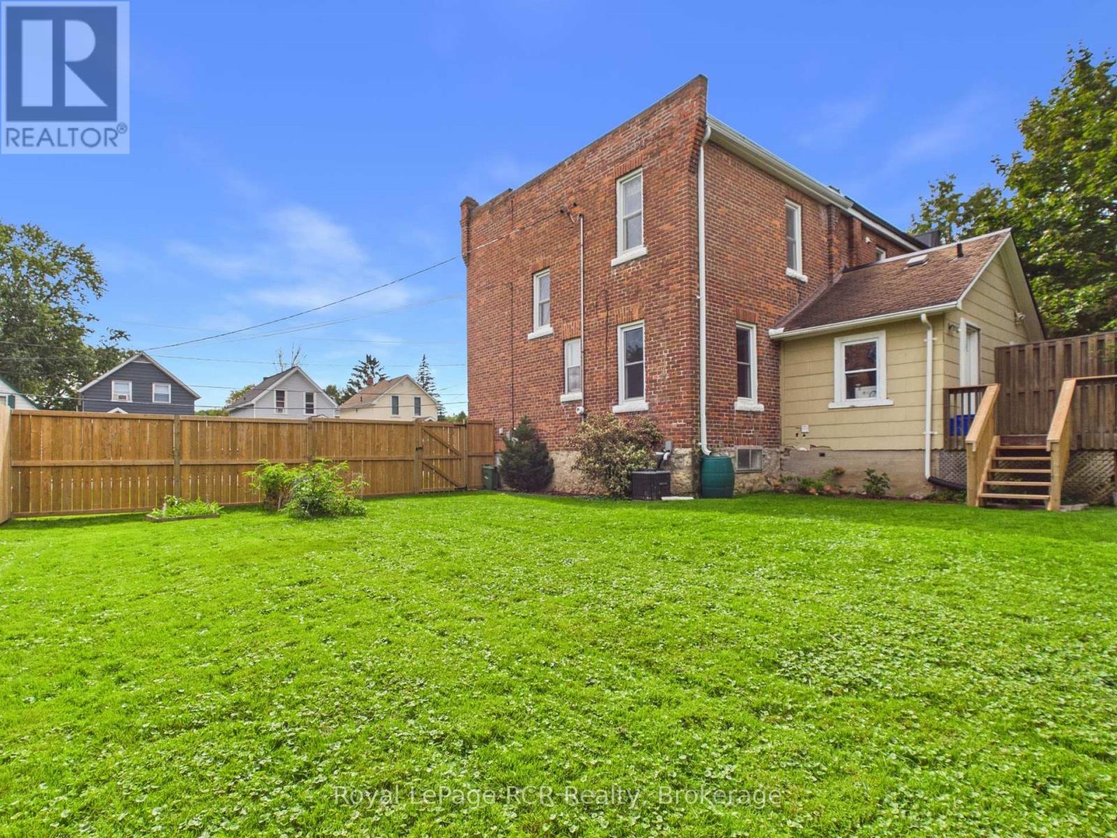 494 16th Street W Property Photo 26