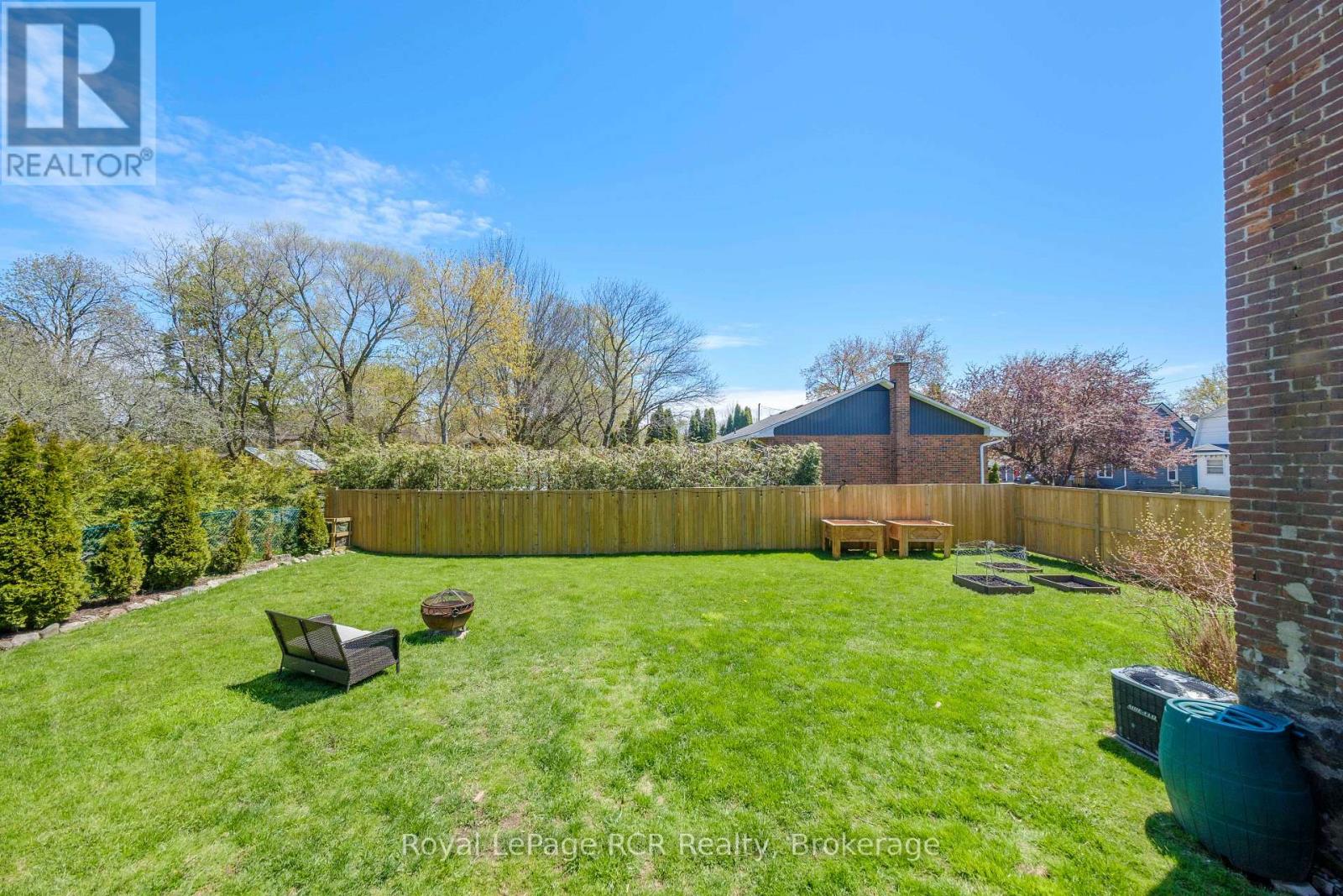 494 16th Street W Property Photo 28