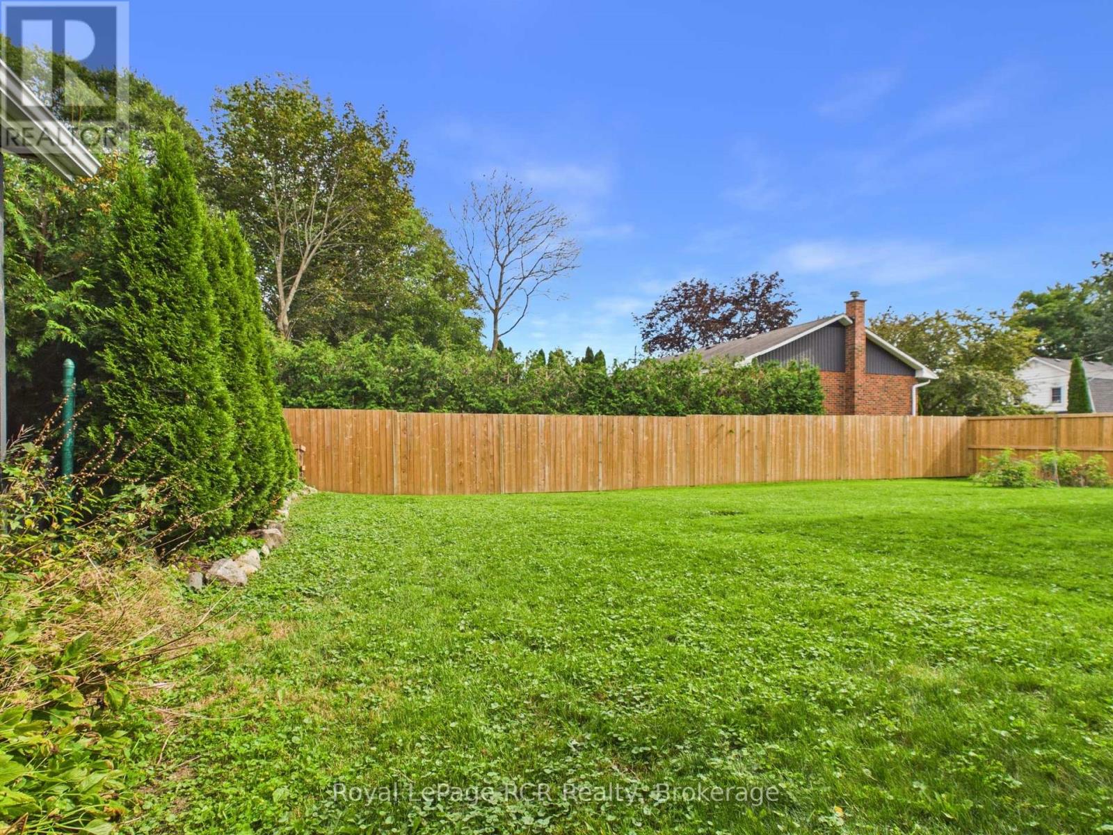 494 16th Street W Property Photo 32