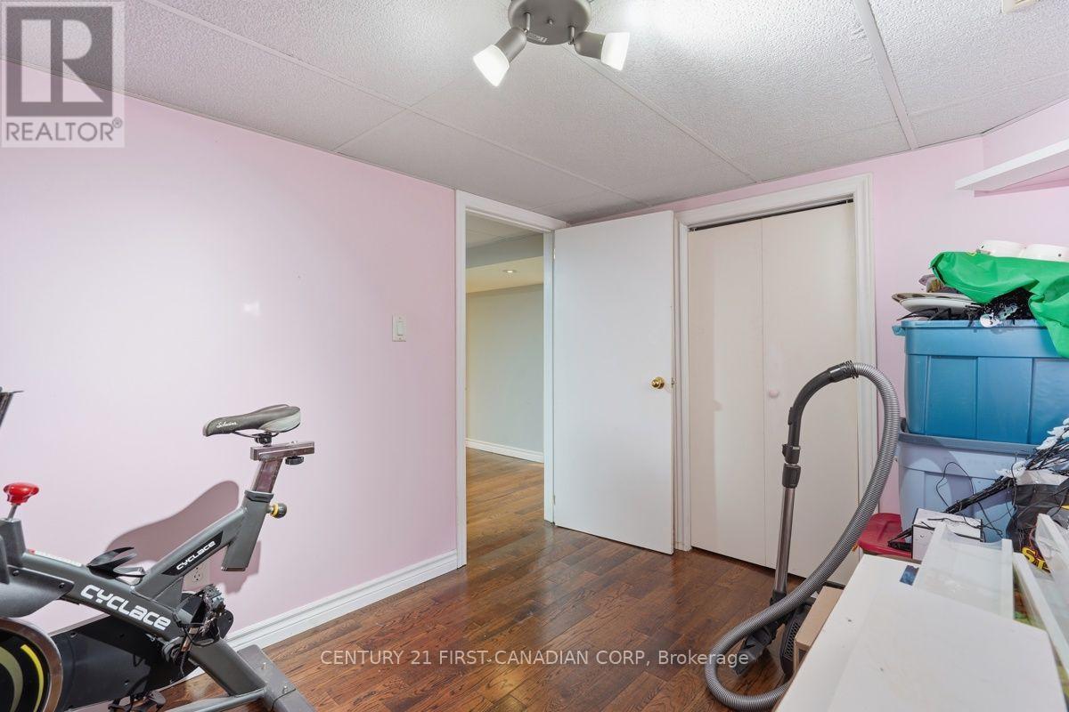 283 Spruce Street Property Photo 25