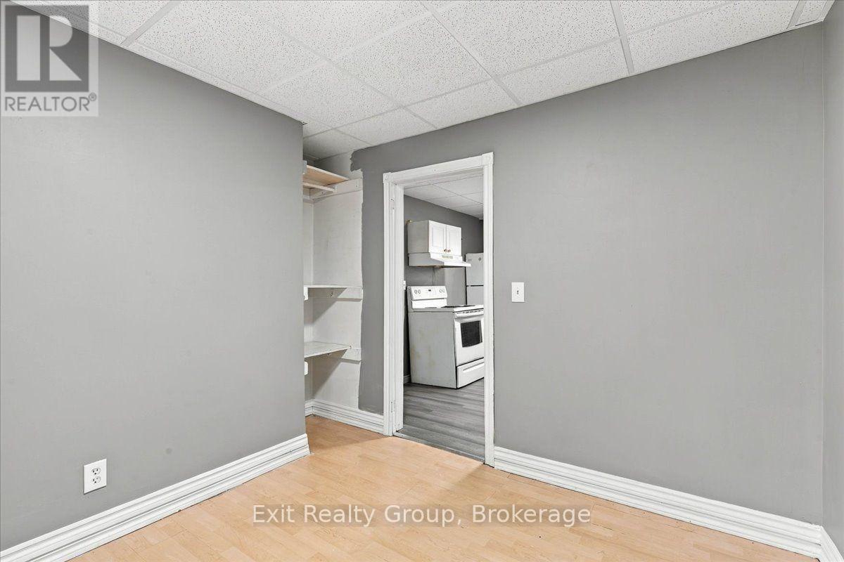 167 Marmora Street Property Photo 8
