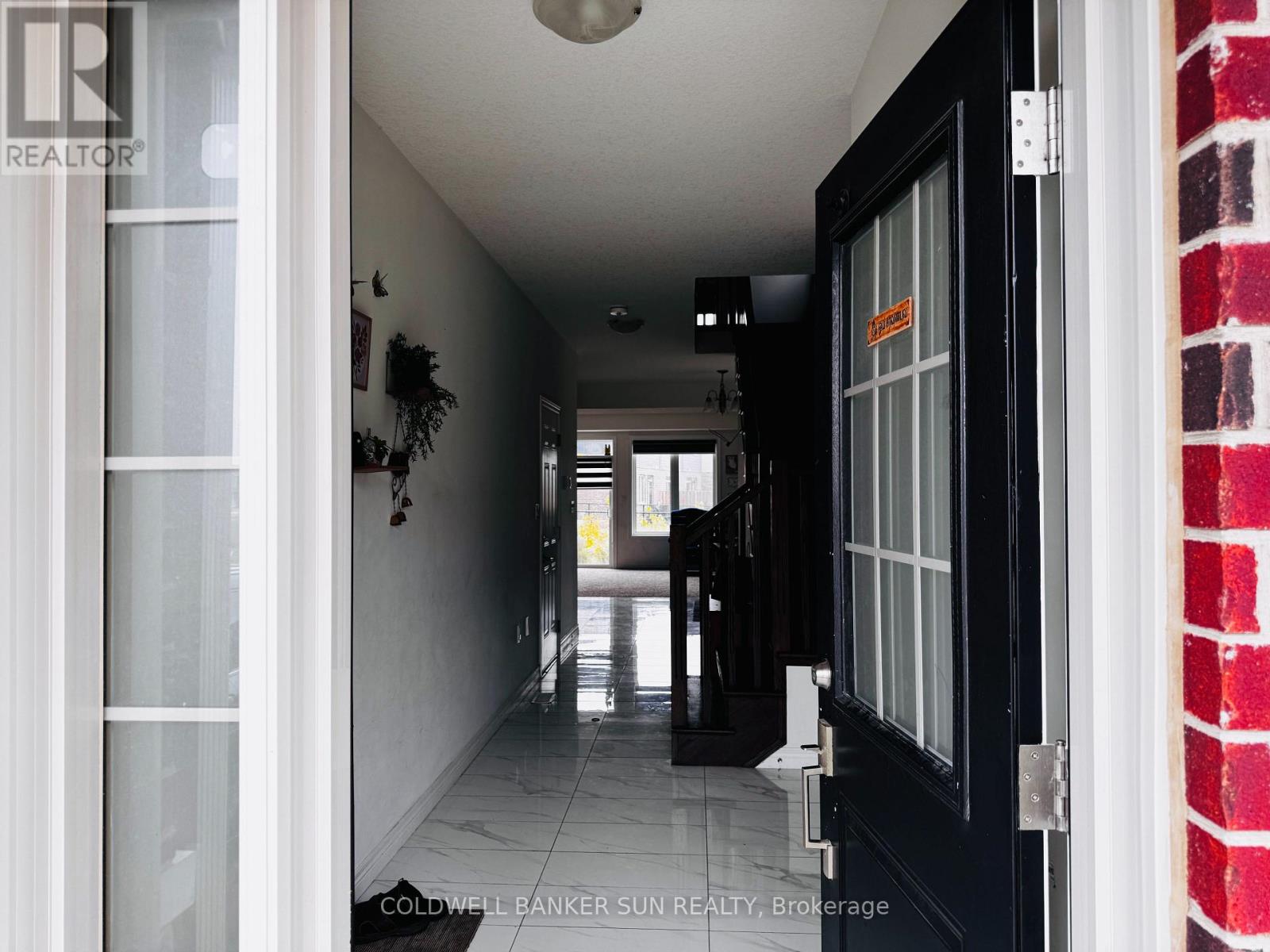 46 Zoe Lane Property Photo 6
