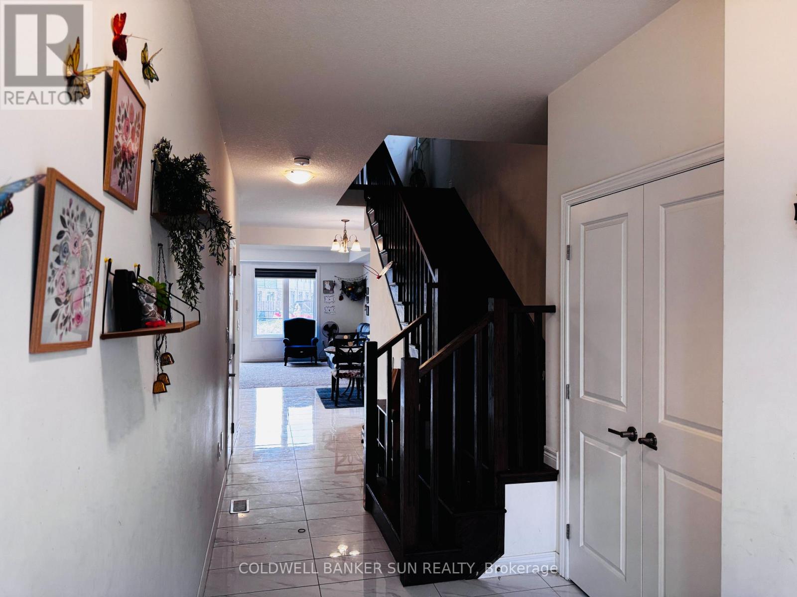 46 Zoe Lane Property Photo 7