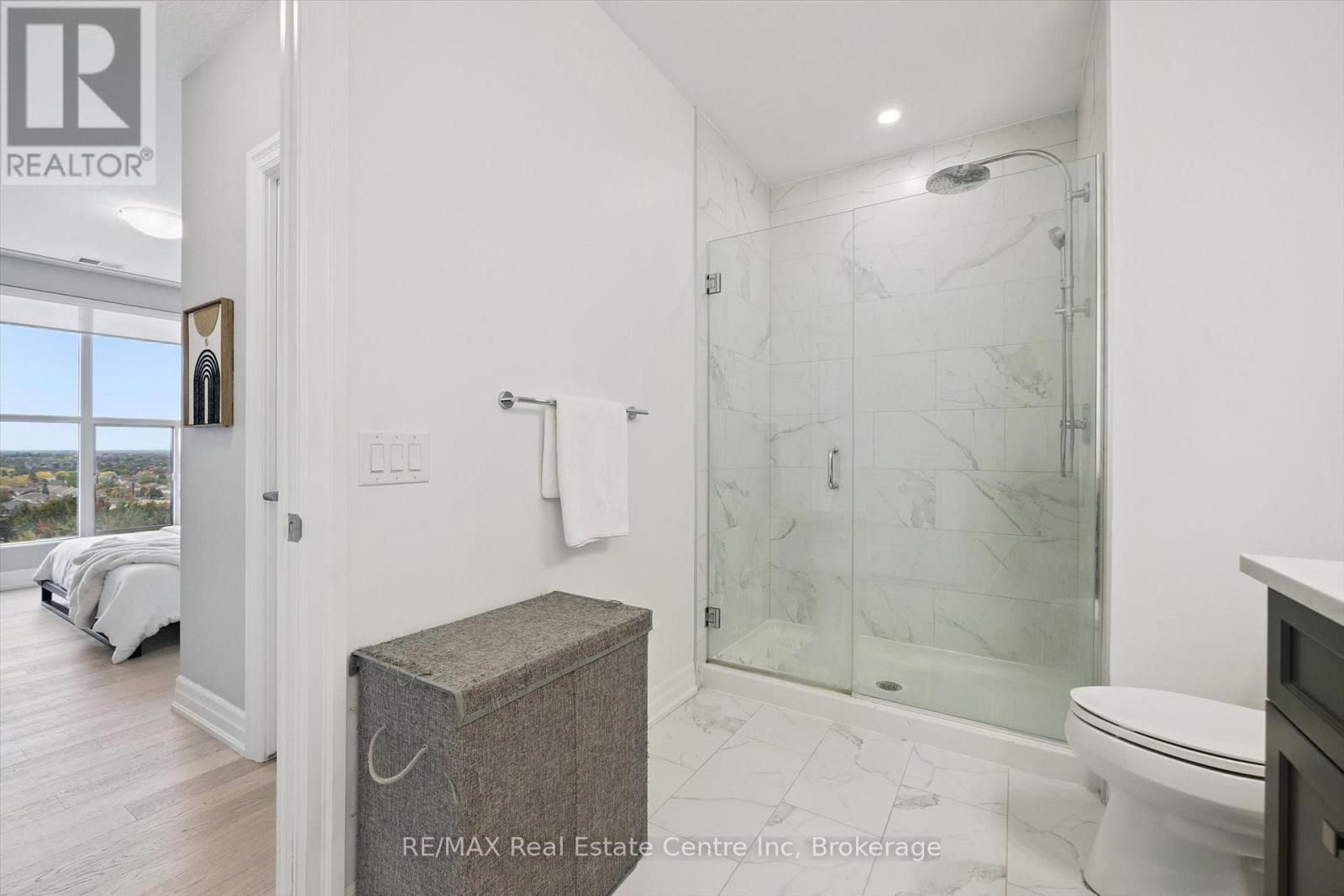 707 - 1880 Gordon Street Property Photo 16