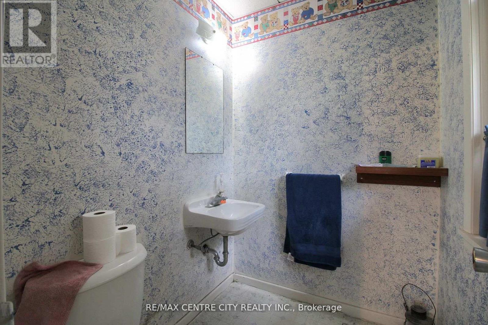 12 Chester Street Property Photo 10