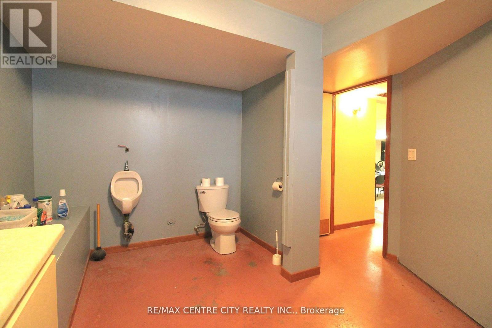 12 Chester Street Property Photo 21