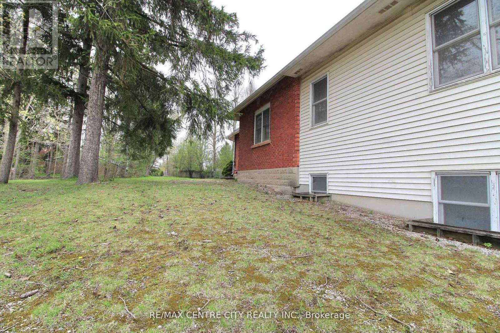 12 Chester Street Property Photo 27