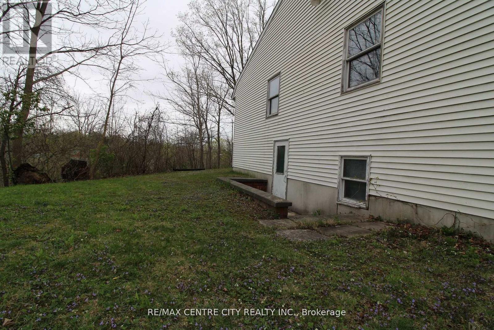 12 Chester Street Property Photo 28