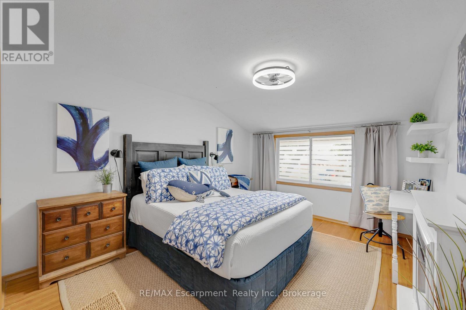 10 Goldfinch Road Property Photo 15