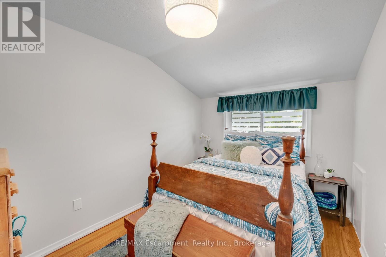 10 Goldfinch Road Property Photo 17