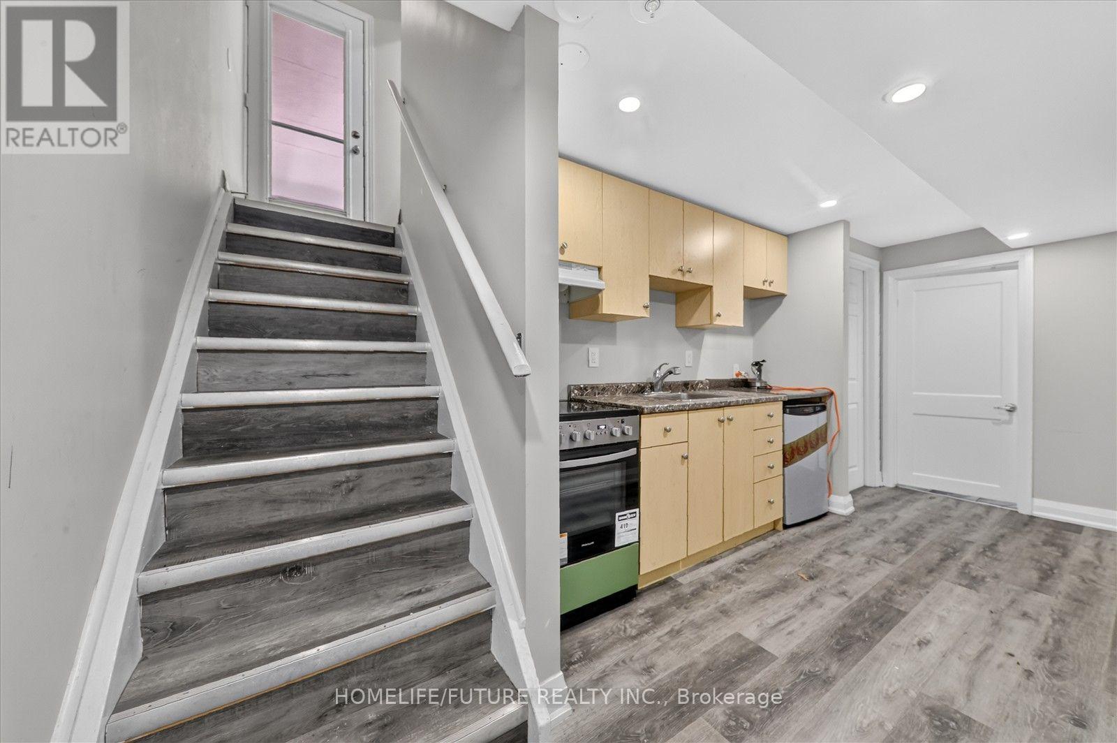 7 Cardill Crescent Property Photo 3