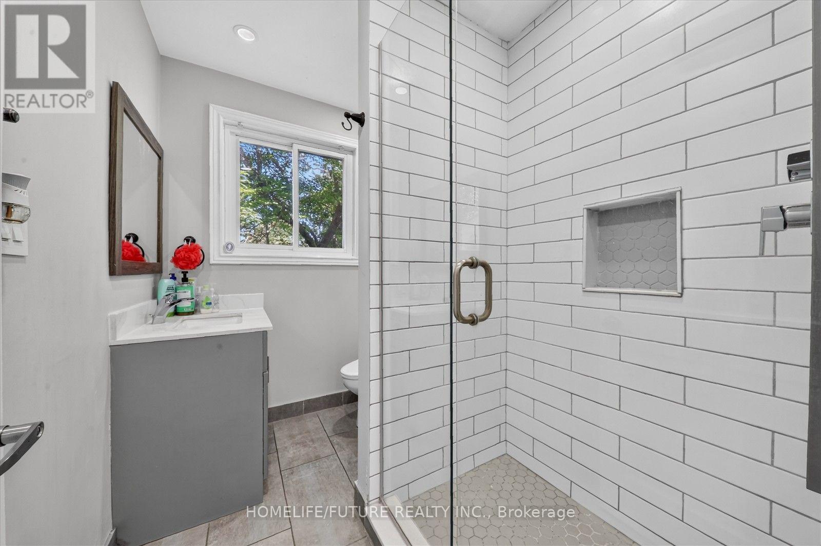 Room A - 7 Cardill Crescent Property Photo 16