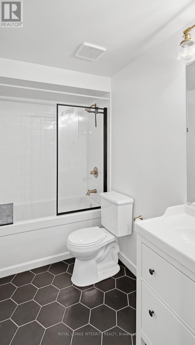 1080 Des Ormes Place Property Photo 25