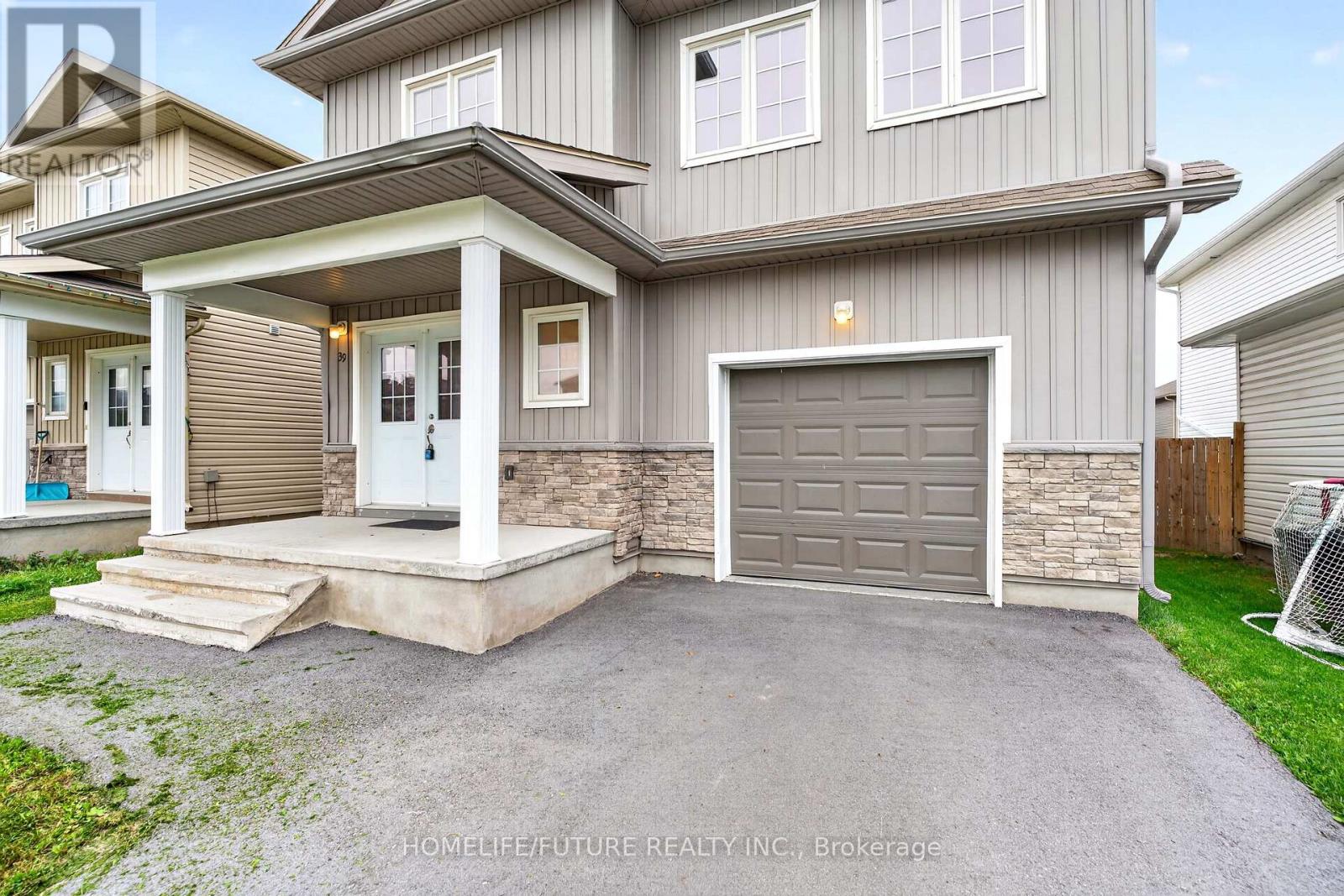 39 Brennan Crescent Property Photo 2
