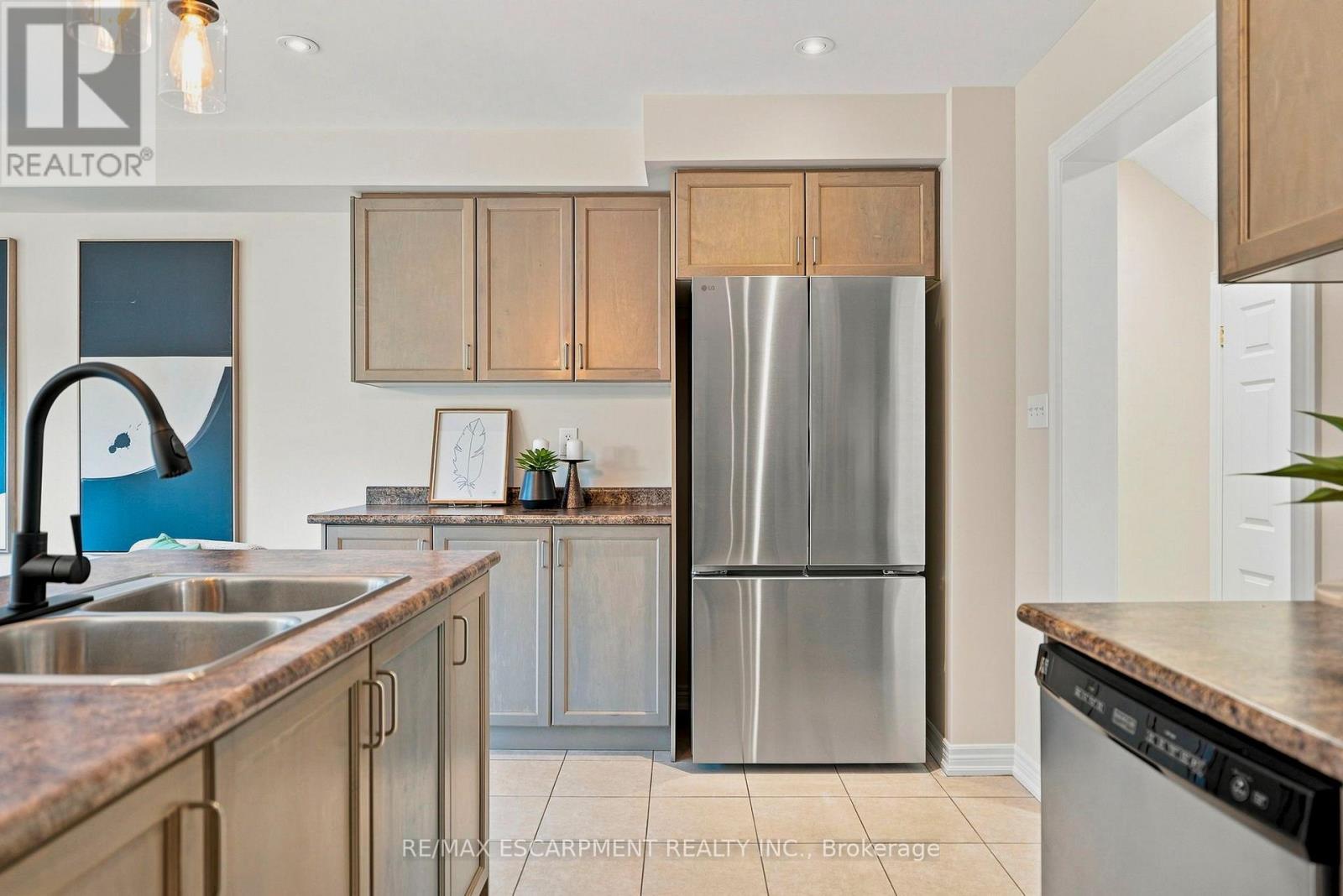 123 Skinner Road Property Photo 9