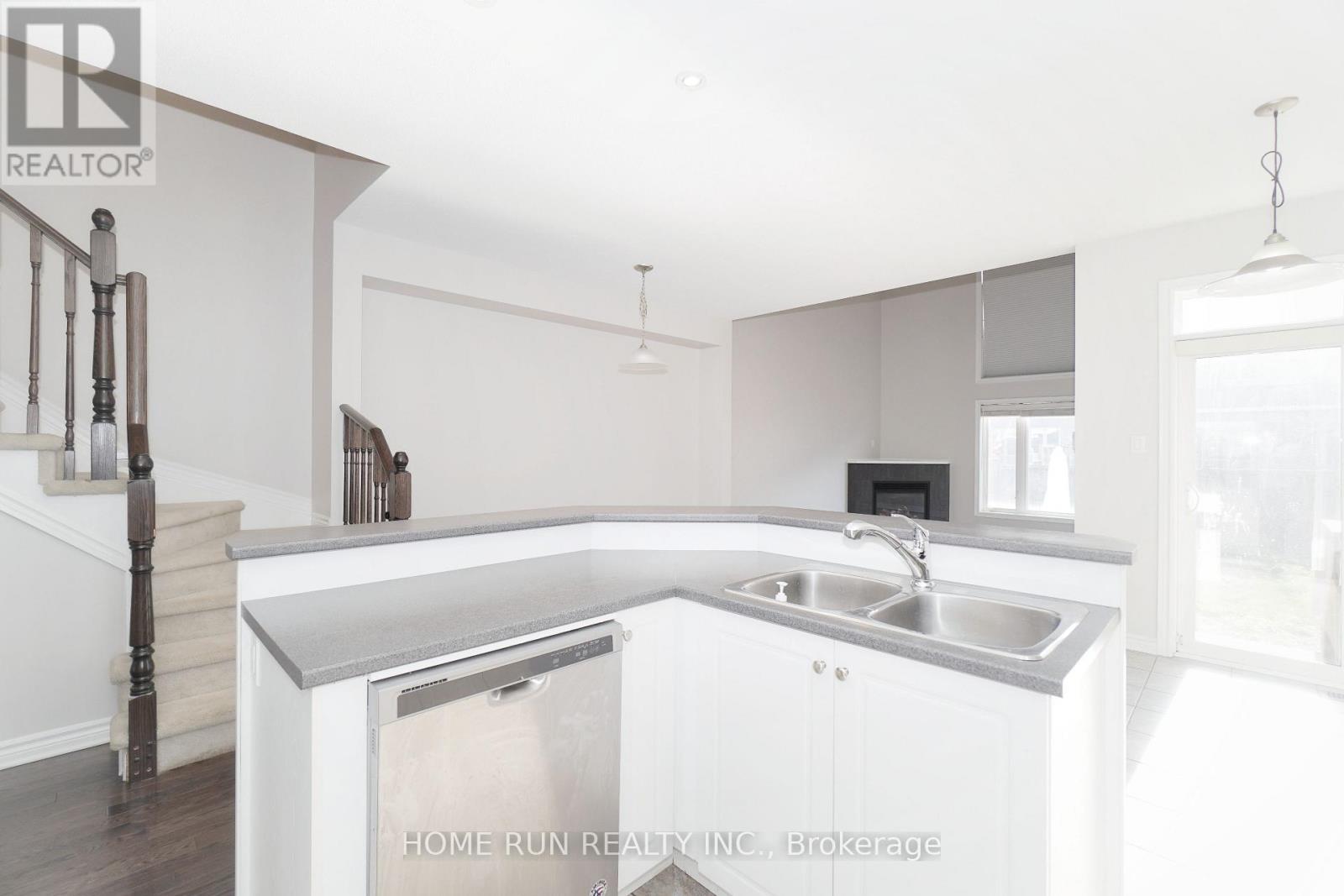 115 Watchhorn Grove Property Photo 15