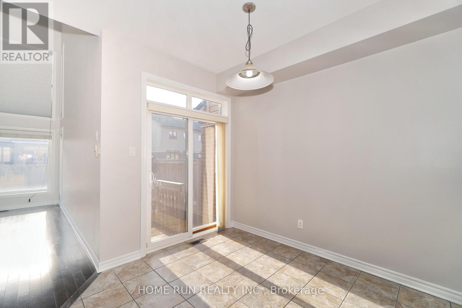 115 Watchhorn Grove Property Photo 19