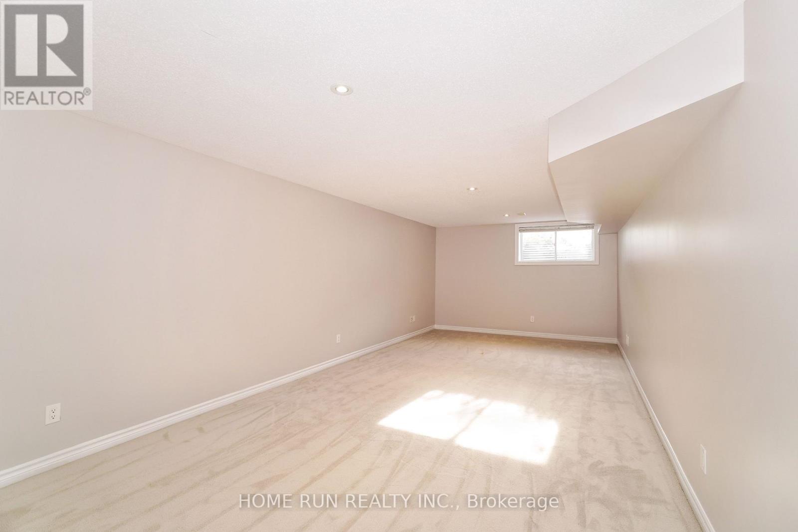 115 Watchhorn Grove Property Photo 36