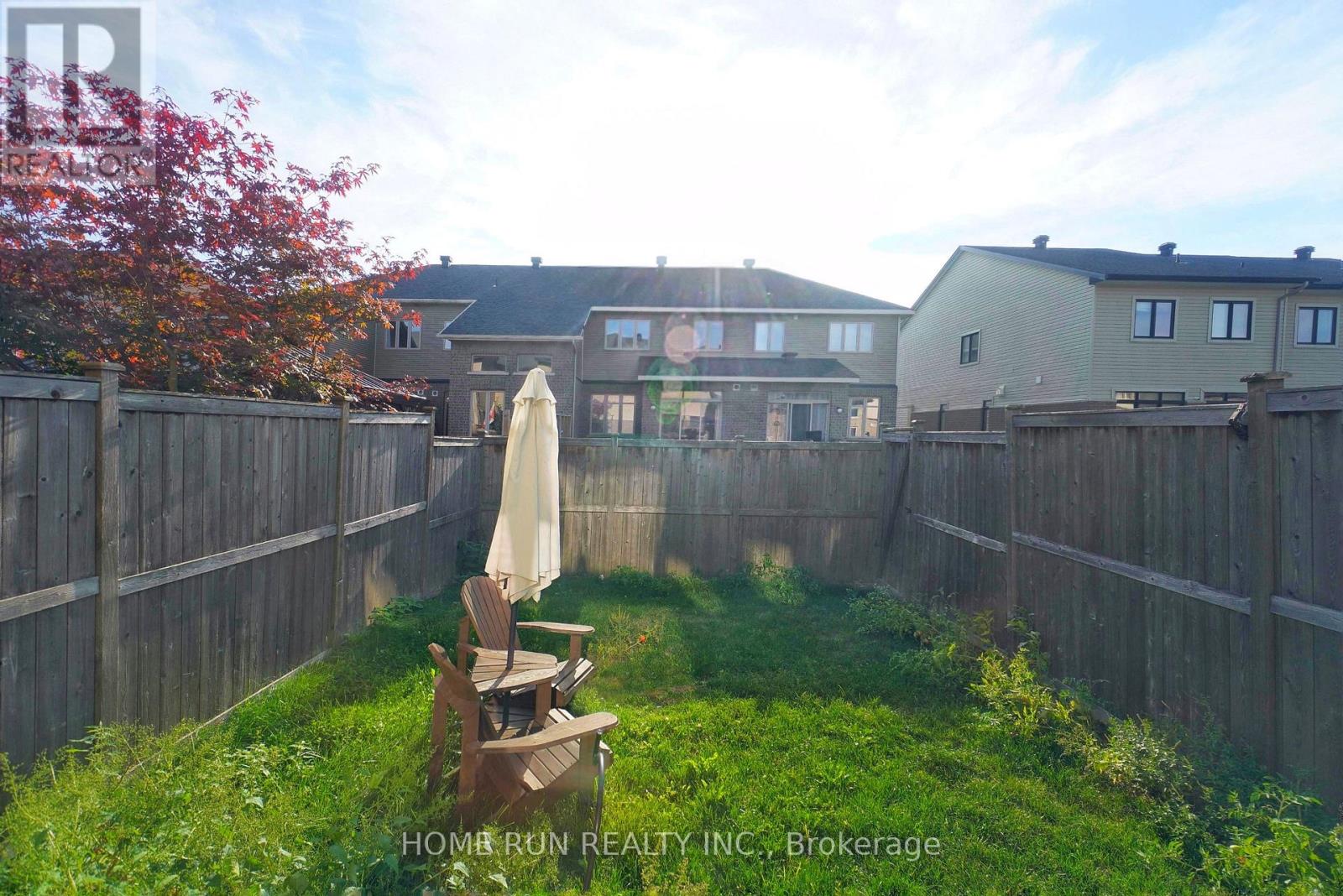 115 Watchhorn Grove Property Photo 37
