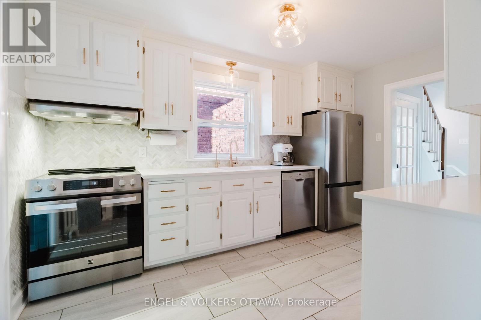 198 Stanley Avenue Property Photo 19