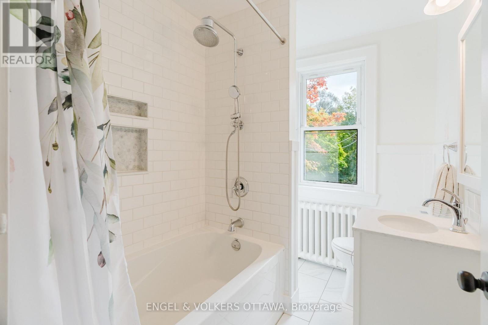 198 Stanley Avenue Property Photo 26